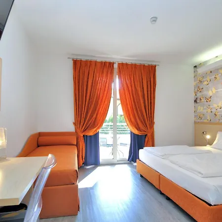 Eco Cleofe Отель Каорле