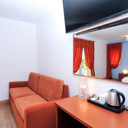 Eco Cleofe Отель